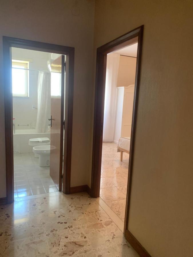 Porta Napoli Rooms 莱切 外观 照片