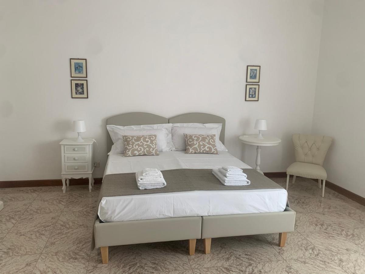 Porta Napoli Rooms 莱切 外观 照片