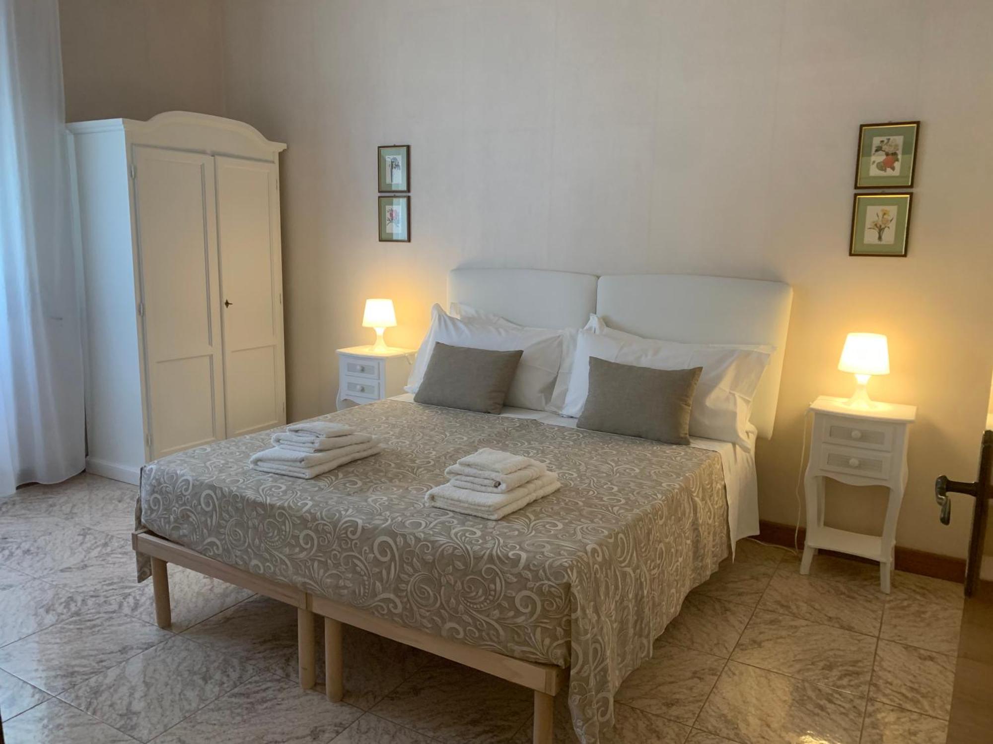 Porta Napoli Rooms 莱切 外观 照片